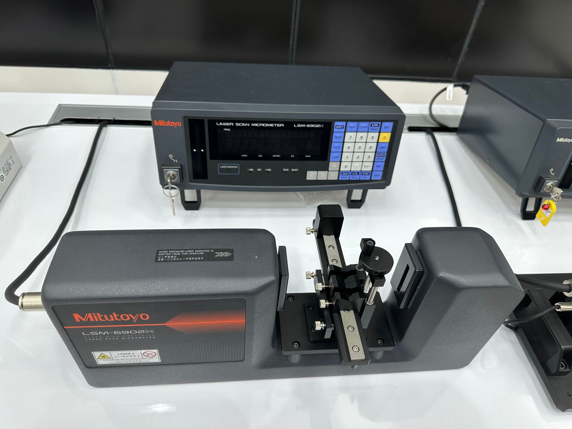 三丰Mitutoyo激光测径仪 显示装置