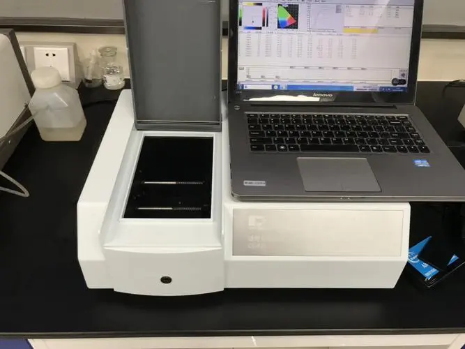 彩普台式色度仪 CS-810 透明或半透明材料